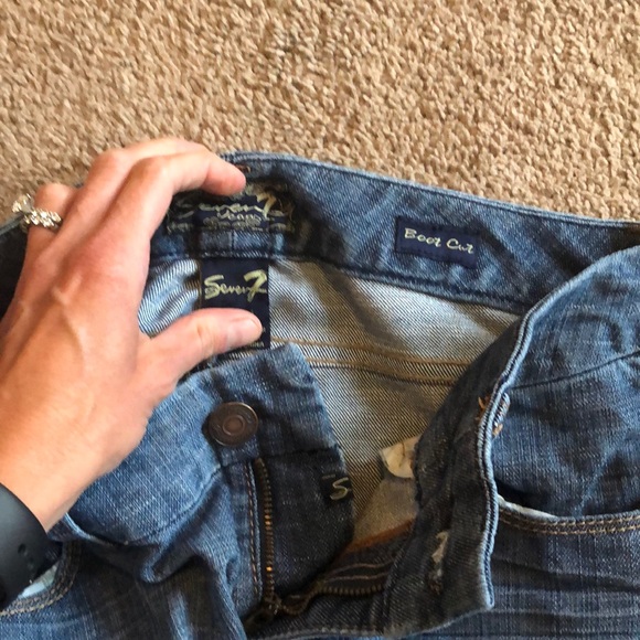 Seven Jeans one dark one light size 27-pick one! - Picture 2 of 5